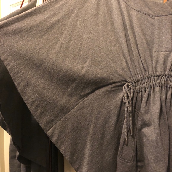 Fluent Life Gray Cape - Picture 2 of 6